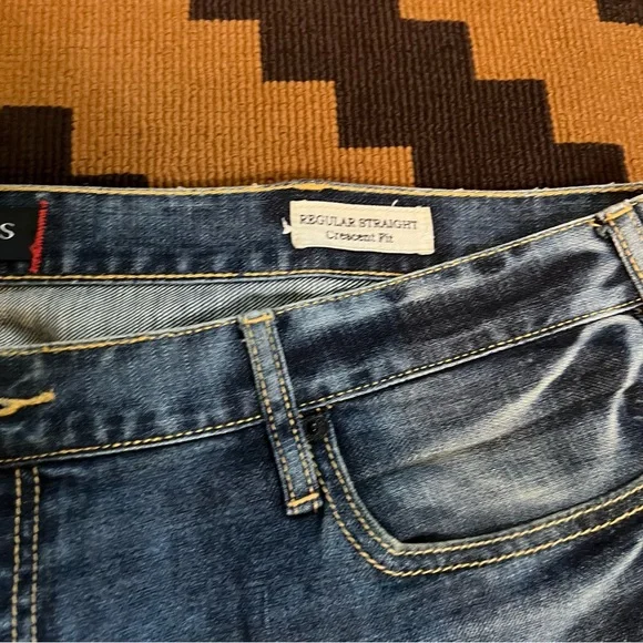 GUESS Mineral Washed Distressed Blue Denim Jeans Regular Straight Crescent Fit - Picture 5 of 12